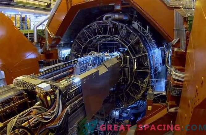 Turul video al Colliderului Large Hadron