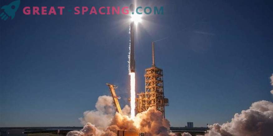 Falcon 9 se pregătește pentru lansarea a 50-a