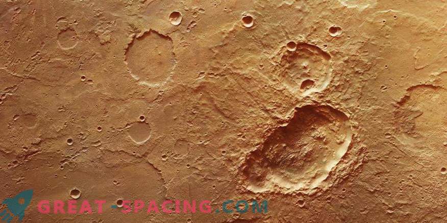 Triplă lovitură la Marte