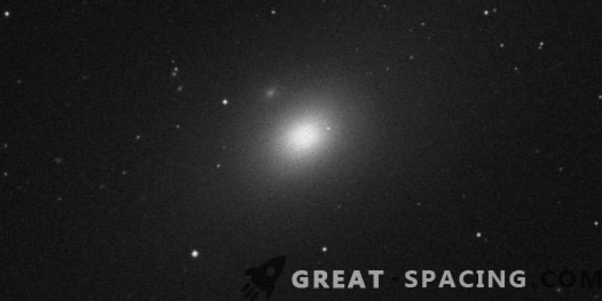 Galaxy Messier 86 se mândrește cu o sursă neobișnuită de raze X ultra-strălucitoare
