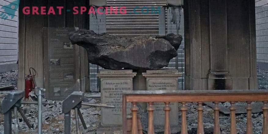 Cel mai mare meteorit brazilian a reușit să supraviețuiască unui incendiu grav