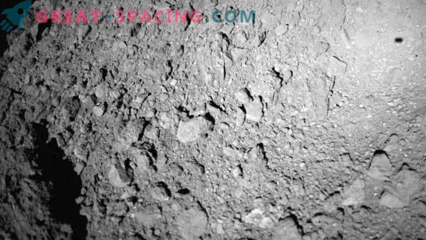 Hayabusa-2 amână coborârea sondei de asteroidul Ryugu