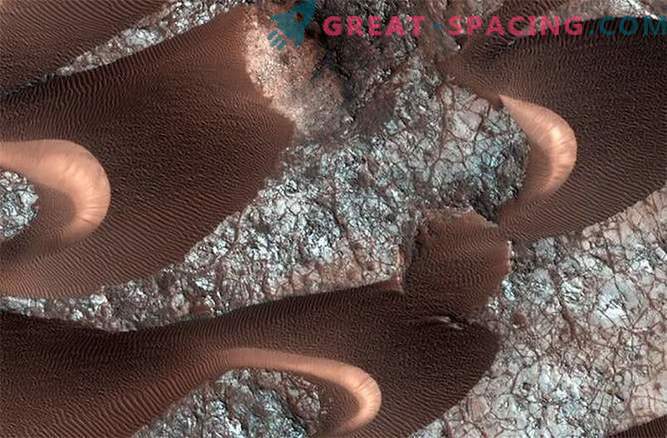 Secretele dunelor de pe Marte