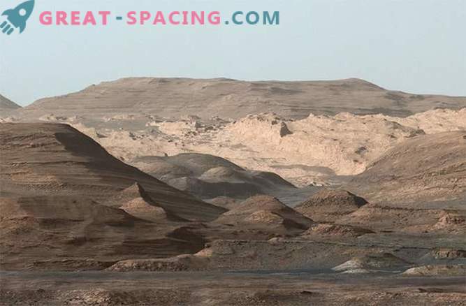 Mars Rover a descoperit că Craterul Gale era odată un lac mare