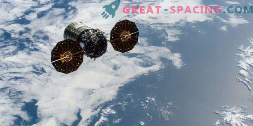 Spațiul Cygnus a terminat misiunea de moarte fierbinte