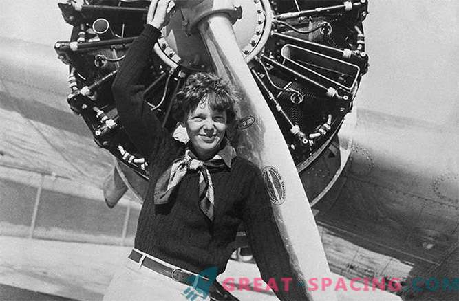 Craterul lunar ascuns este numit după Amelia Earhart