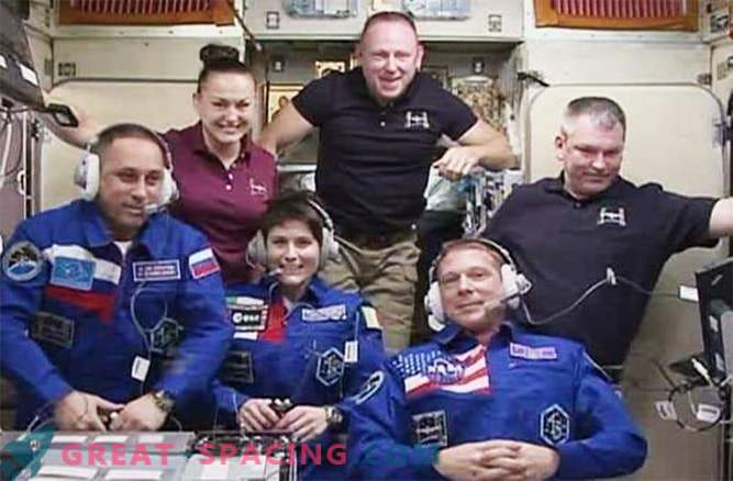 Noi membri ai echipajului au sosit în siguranță în ISS