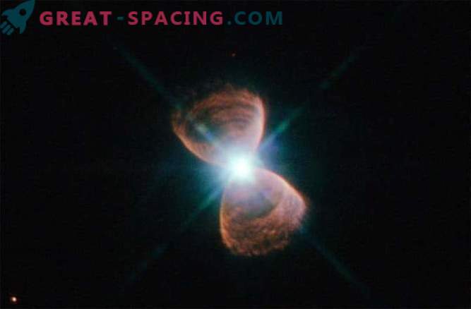 Fotografiile spectaculoase ale nebuloaselor planetare bipolare
