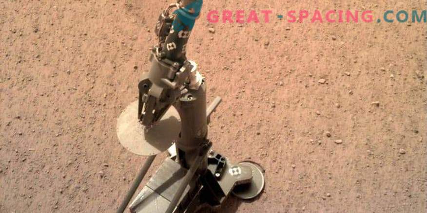 O marș apărut pe Marte: misiunea InSight se pregătește să forțeze