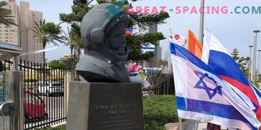 Monumentul lui Yuri Gagarin ridicat în Israel
