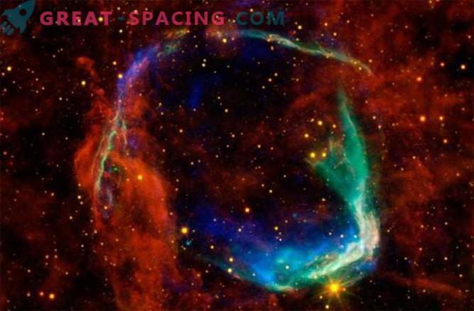 O selecție a celor mai strălucite fotografii ale nebuloaselor realizate de telescopul Spitzer