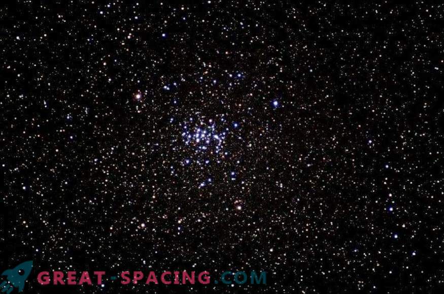 A găsit o stea dublă în grupul NGC 2632