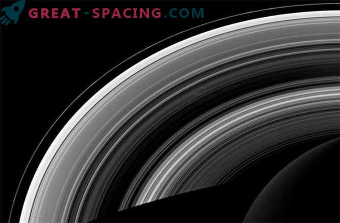 Cassini 10 ani: fotografii recomandate