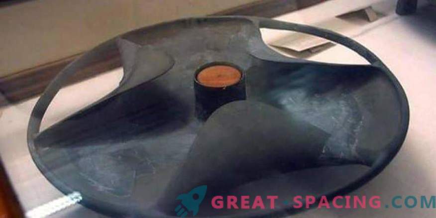 Les ufologues pensent que le disque de Sabu pourrait bien être un ancien modèle de soucoupe volante