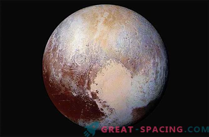 Fotografiile lui Pluto arată geologia complexă a planetei pitic