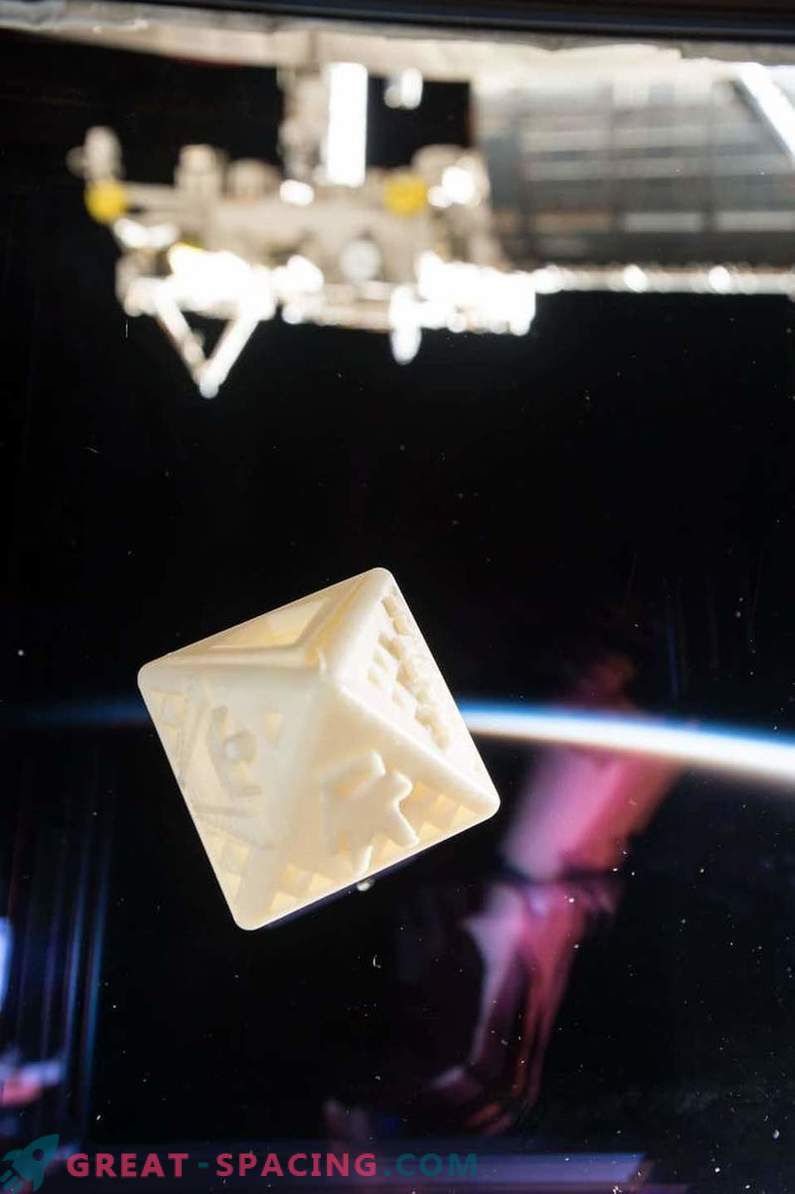Primul obiect 3D privat imprimat în spațiu!