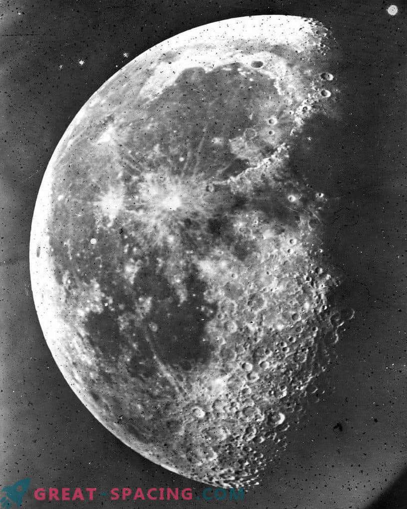 Când a apărut prima fotografie a lunii