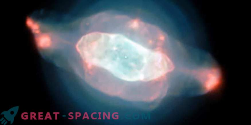 Structurile ciudate ale Nebuloasei Saturn