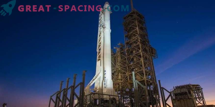 Falcon 9 va merge pe urmele Apollo și Shuttles