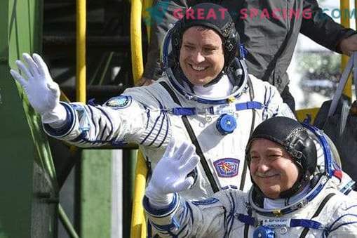 Capsula Uniunii cu astronauți lansată pe ISS
