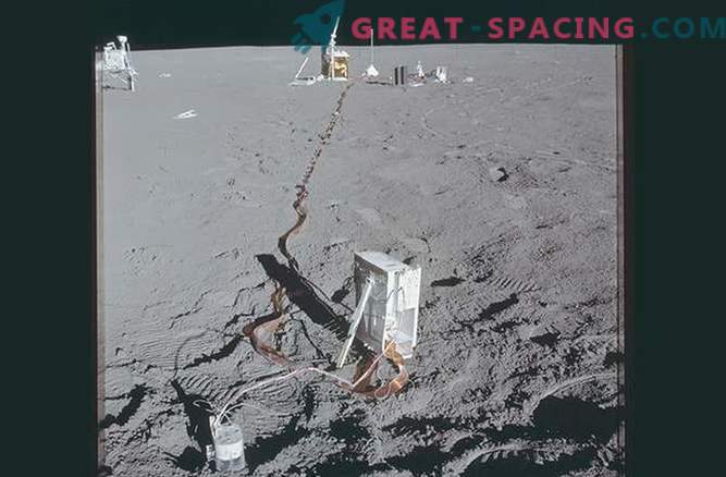 Aterizarea lui Apollo - 14 pe lună. Fotografii uitate