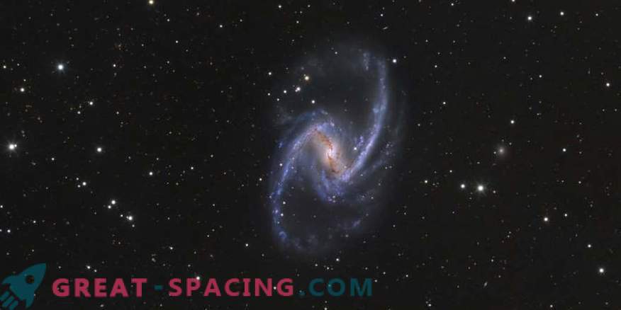 Nașterea stelei și fluxurile de gaze în galaxia NGC 1365