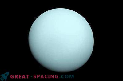 În căutarea lui Uranus - gigantul azur al sistemului solar