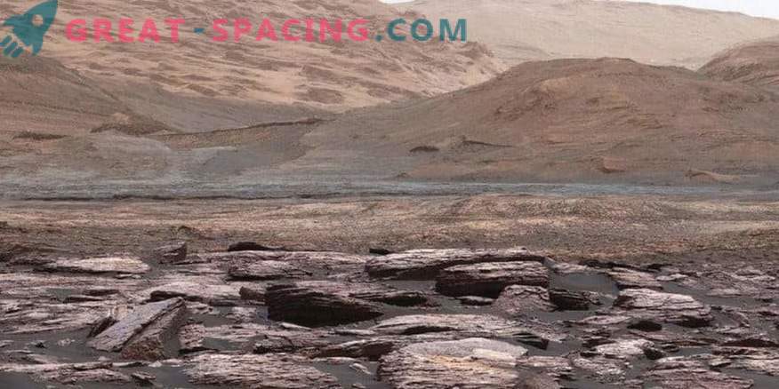 Curiozitatea a descoperit roci ciudate violete pe Marte