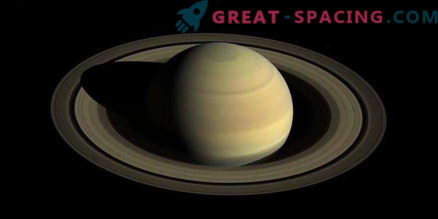 Inelele lui Saturn sunt frumoase, dar nu pentru totdeauna