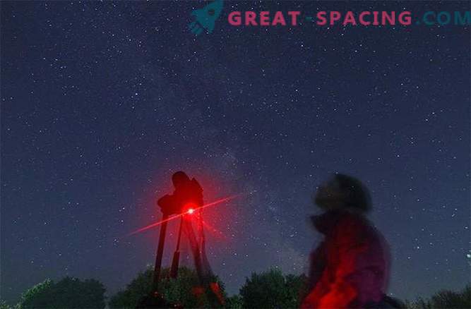 Focuri de artificii spațioase: Perseids Meteor Shower 2015