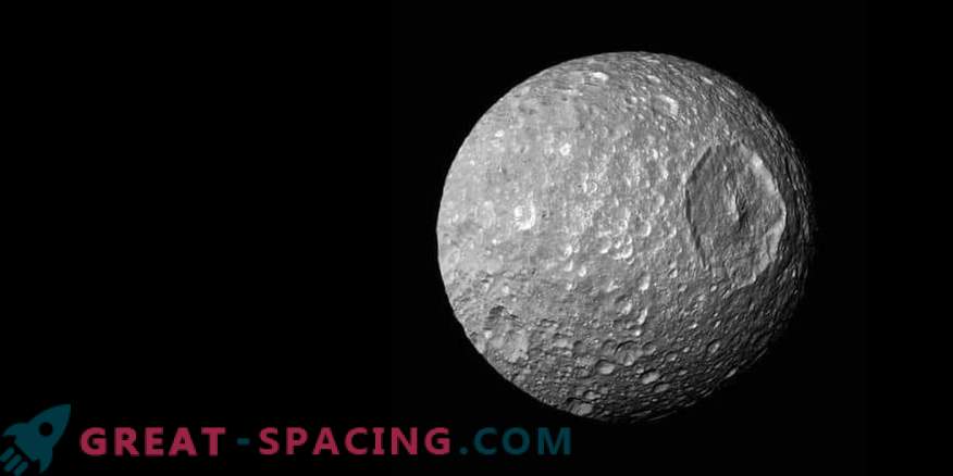 Luna Mimas - Saturn 