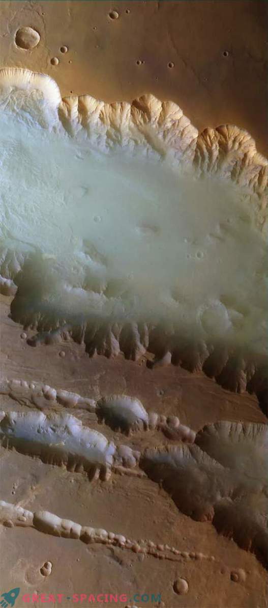Mist detectată pe suprafața lui Titan