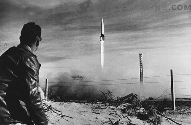 V-2: rachetă condusă de mașina militară fascistă germană